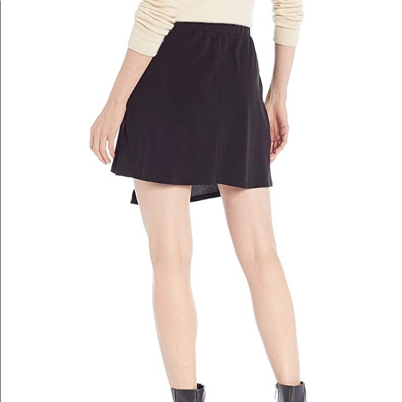 Bcbg mini skirt - Picture 2 of 4